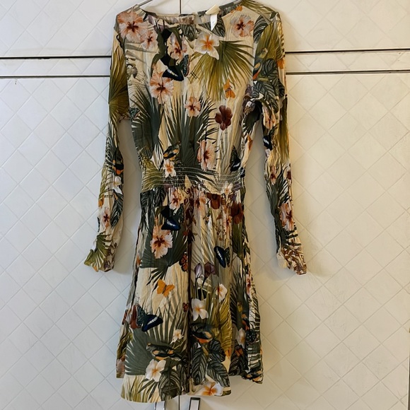 H&M dress - Picture 4 of 7